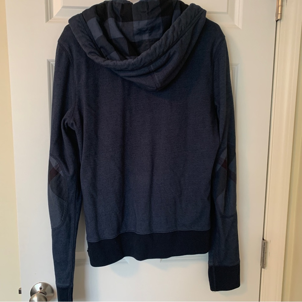Men’s Burberry zip up hoodie size medium